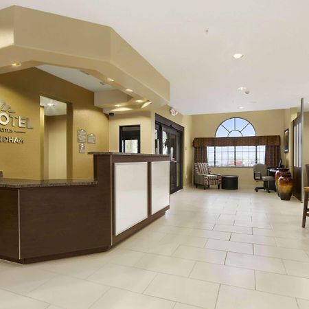 Microtel Inn & Suites By Wyndham Round Rock Exterior photo